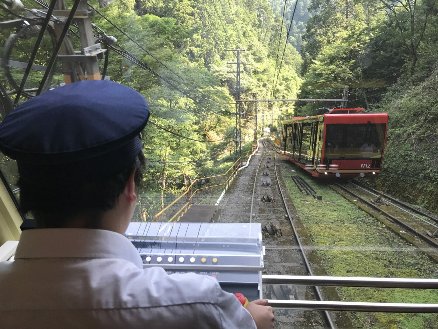 Conductor de teleférico en Koyasan