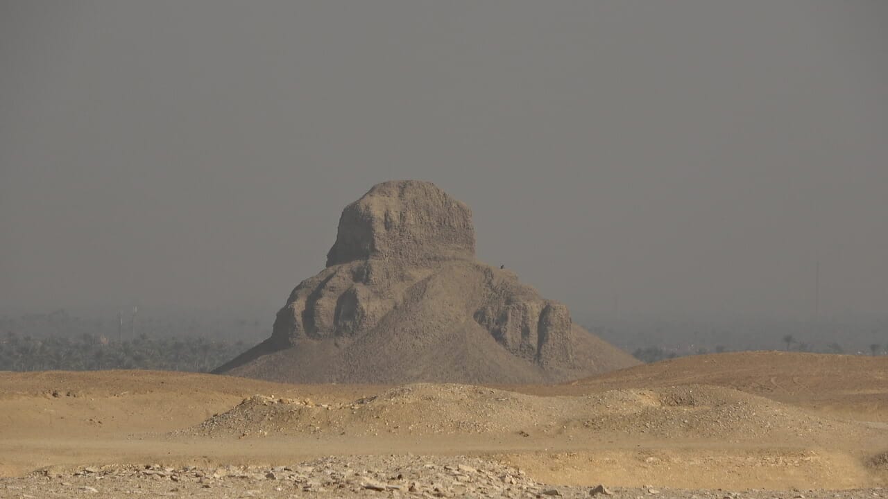 Pirámide negra